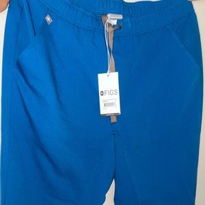 Figs tansen joggers medium short size. Never worn, alps blue.